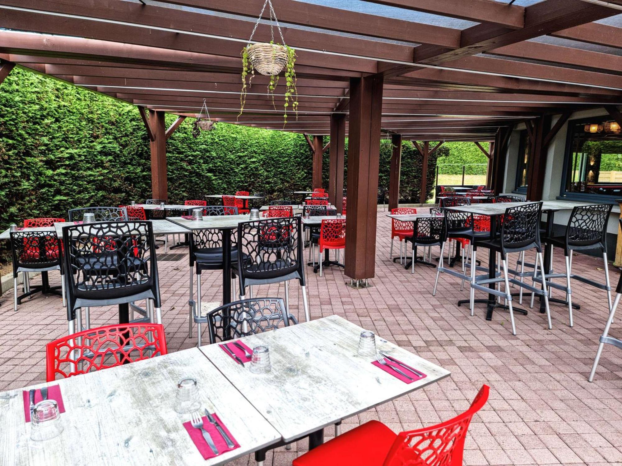 Ibis Caen Porte De Bretagne Bretteville-sur-Odon Exterior photo