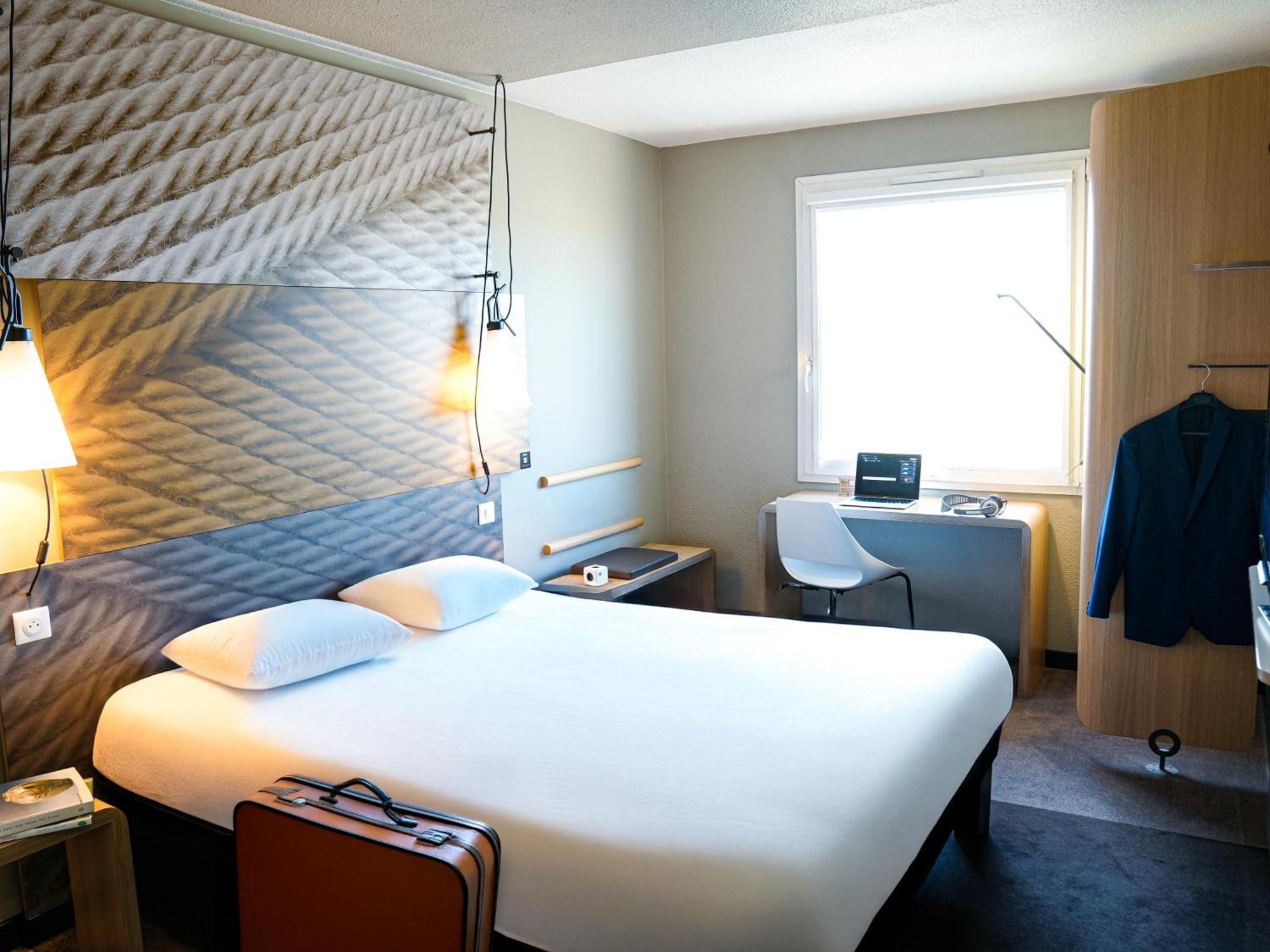 Ibis Caen Porte De Bretagne Bretteville-sur-Odon Exterior photo